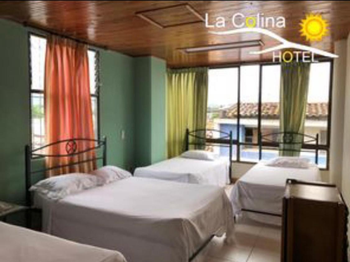 Hotel La Colina كارتاغو المظهر الخارجي الصورة